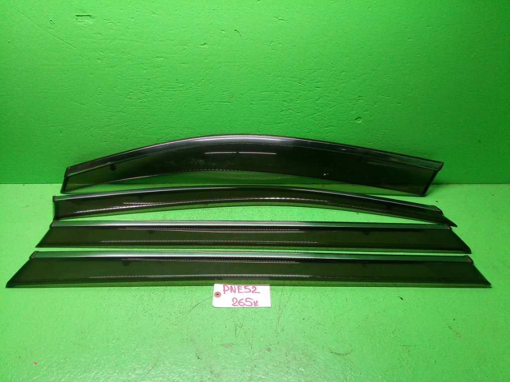 Ветровики комплект NISSAN ELGRAND PNE52 (б/у)