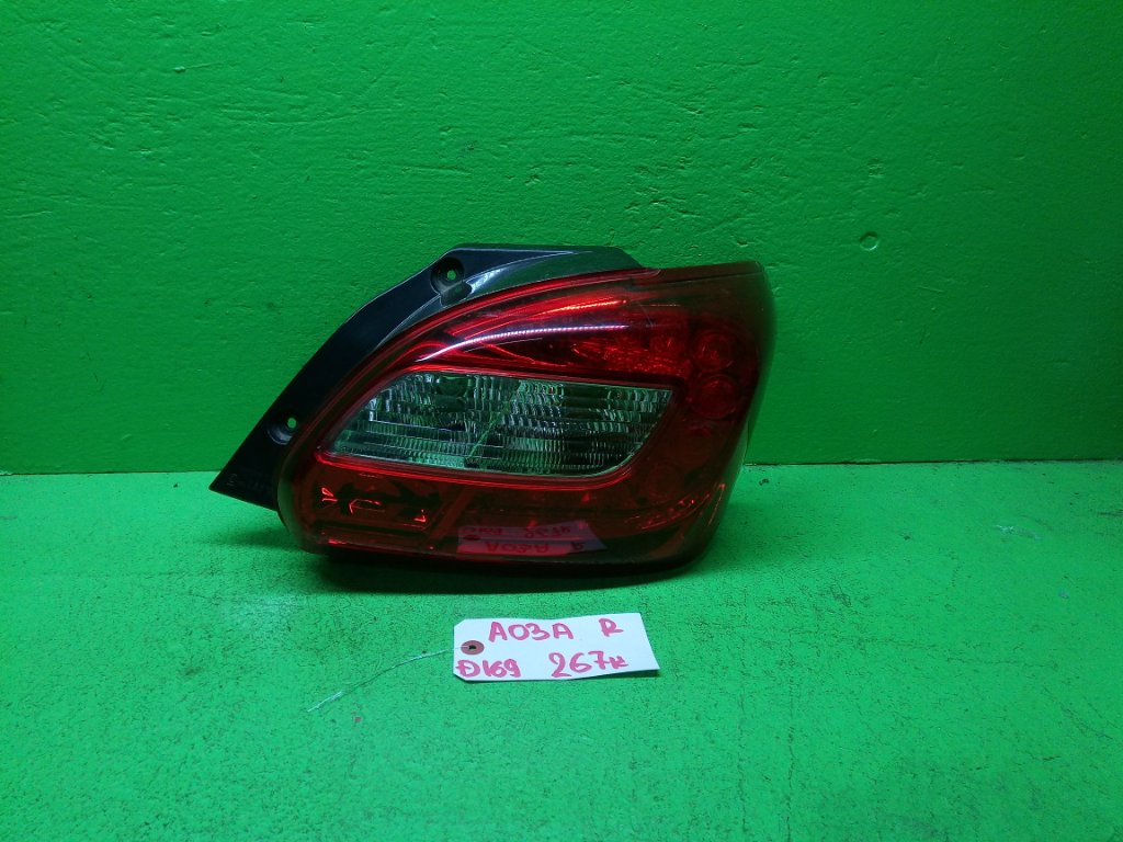 Стоп-сигнал MITSUBISHI MIRAGE A03A правый (б/у)