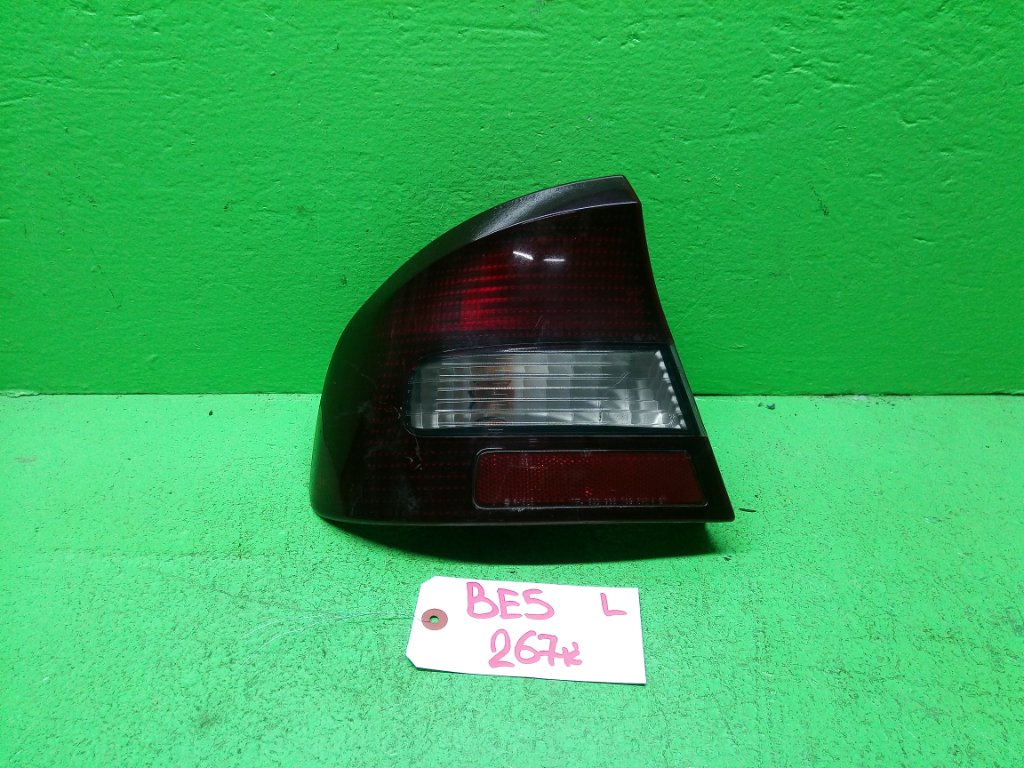 Стоп-сигнал SUBARU LEGACY BE5 левый (б/у)
