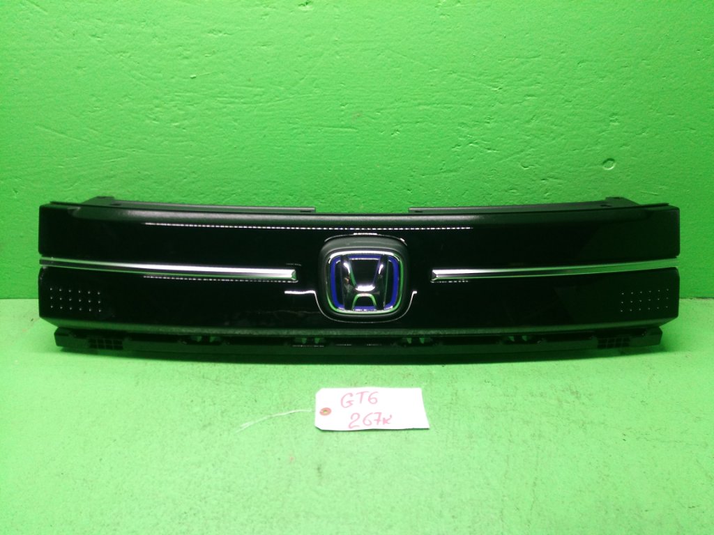 Решетка радиатора HONDA FREED GT6 передняя (б/у)