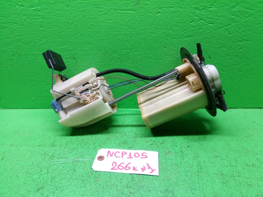 Бензонасос TOYOTA RACTIS NCP105 (б/у) #1