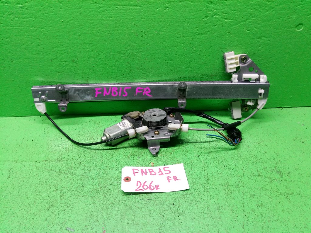 Стеклоподъемник NISSAN SUNNY FNB15 передний правый (б/у)