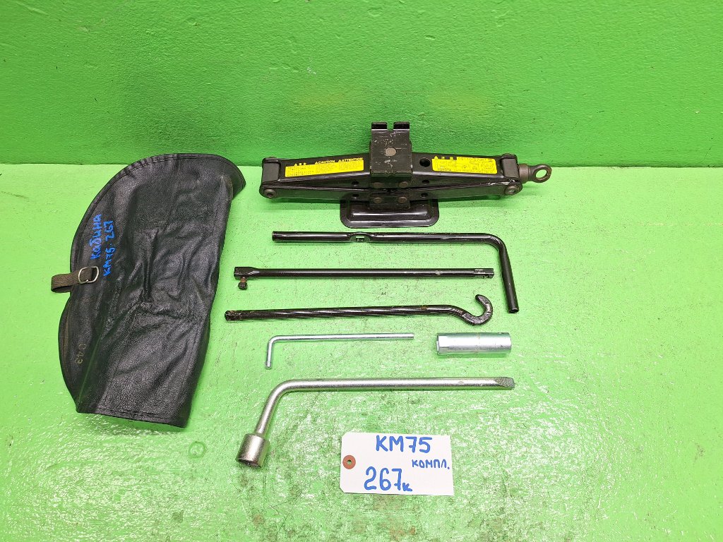 Домкрат TOYOTA LITE ACE KM75 7K-E (б/у)