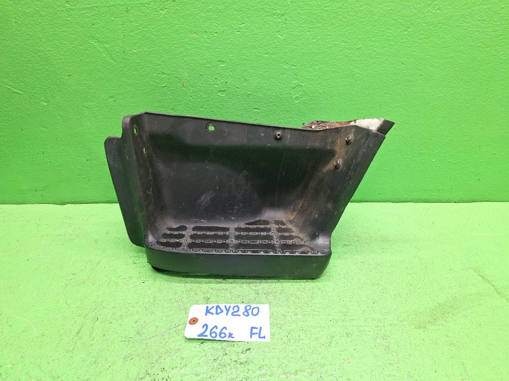 Подножка TOYOTA DYNA KDY280 передняя левая (б/у)