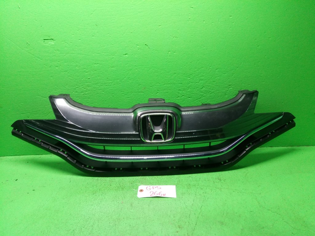 Решетка радиатора HONDA FIT GP5 передняя (б/у)