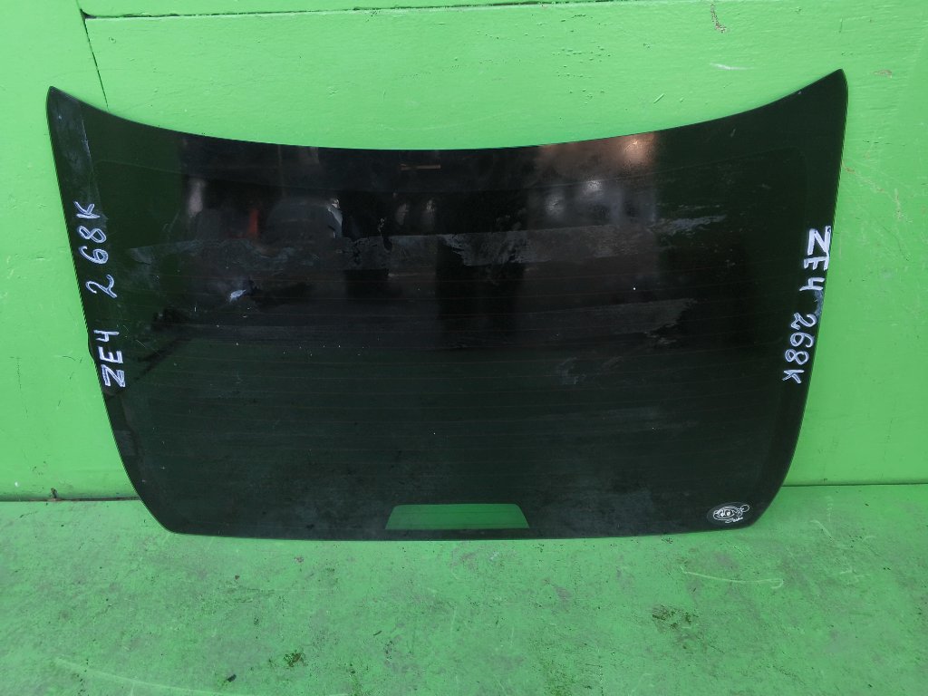 Заднее стекло HONDA INSIGHT ZE4 (б/у)
