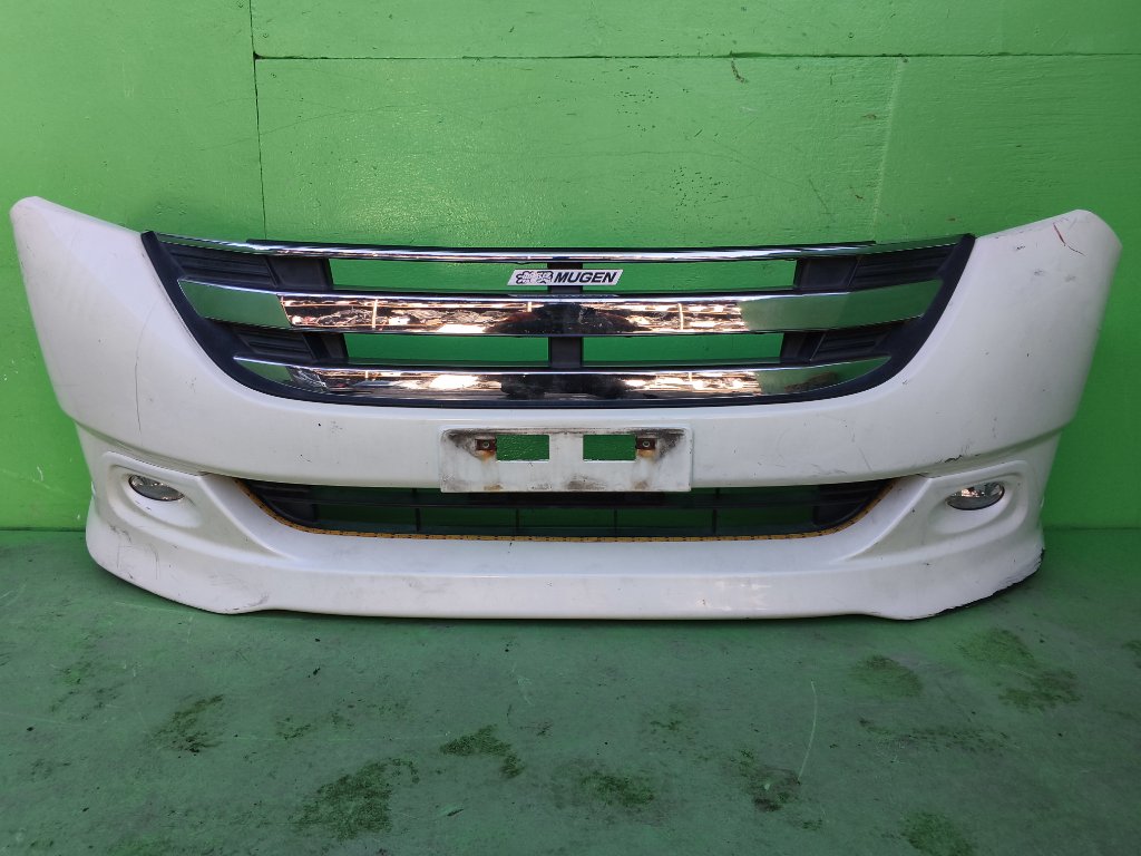 Бампер HONDA STEPWGN RG1 передний (б/у)