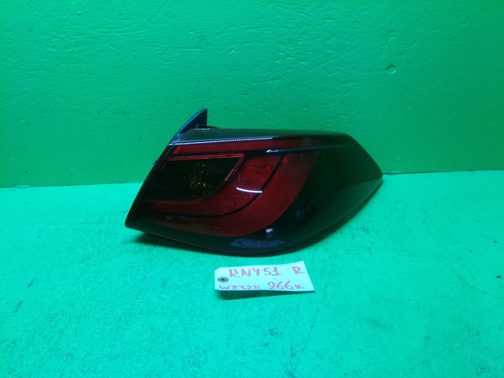 Стоп-сигнал NISSAN FUGA KNY51 правый (б/у)