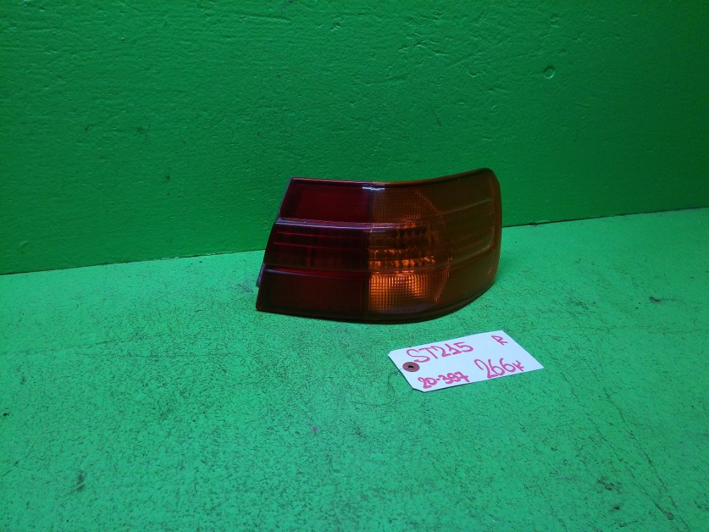 Стоп-сигнал TOYOTA CORONA PREMIO ST215 правый (б/у)