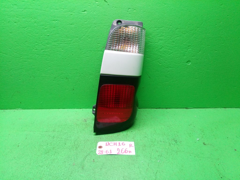 Стоп-сигнал TOYOTA GRANVIA KCH16 правый (б/у)