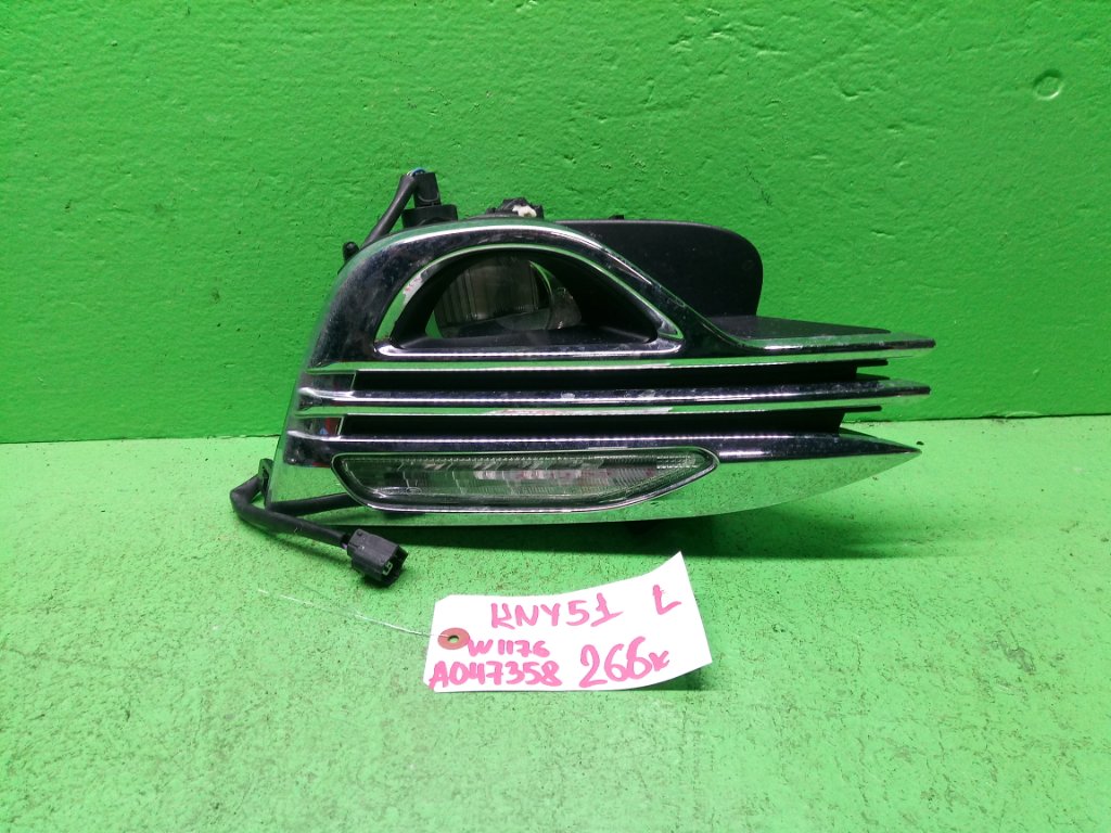 Туманка NISSAN FUGA KNY51 левая (б/у)