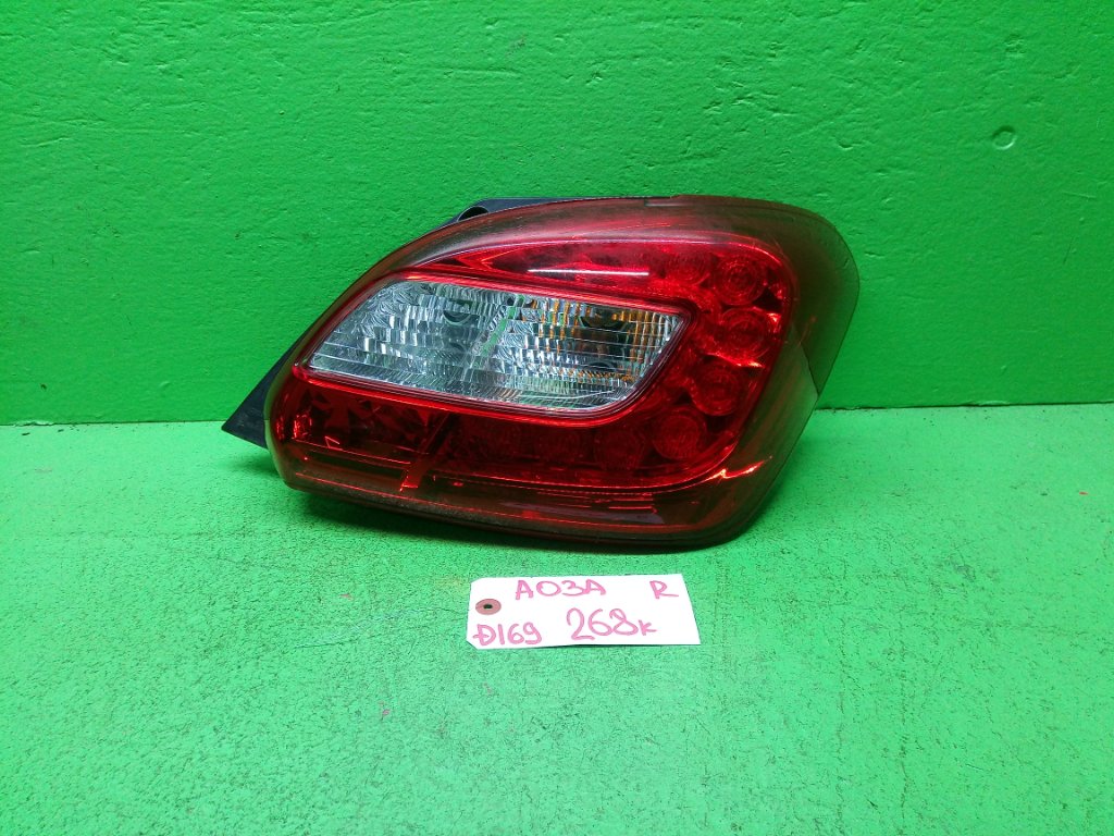 Стоп-сигнал MITSUBISHI MIRAGE A03A правый (б/у)