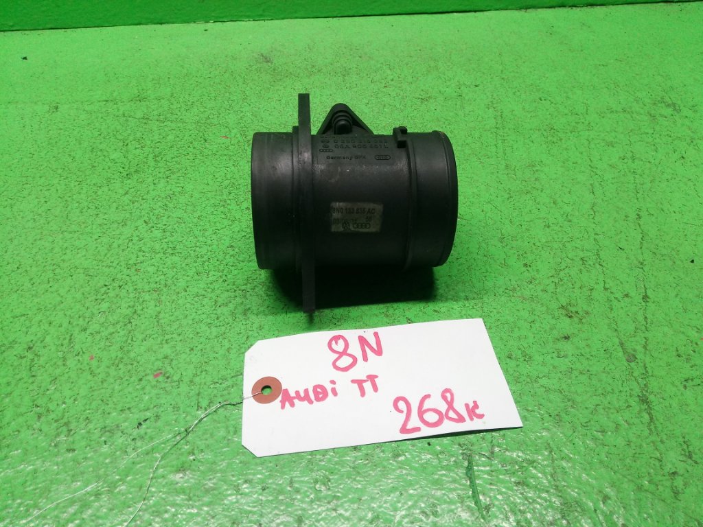 Датчик потока воздуха AUDI TT 8N (б/у)