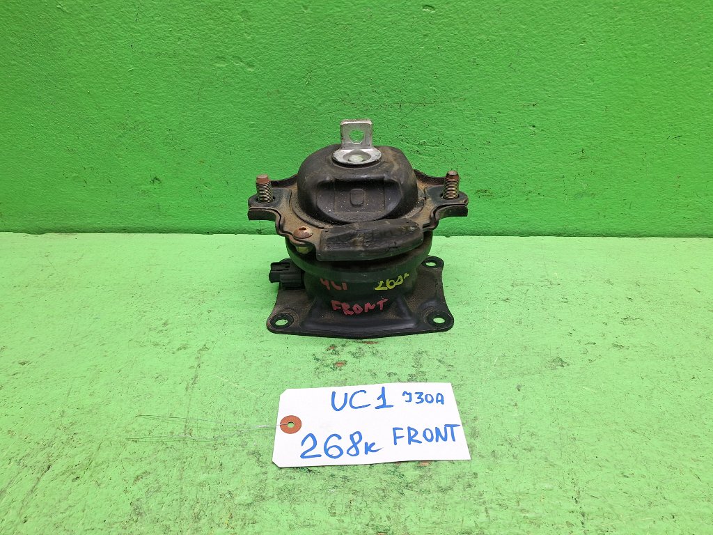 Подушка двигателя HONDA INSPIRE UC1 J30A передняя (б/у)