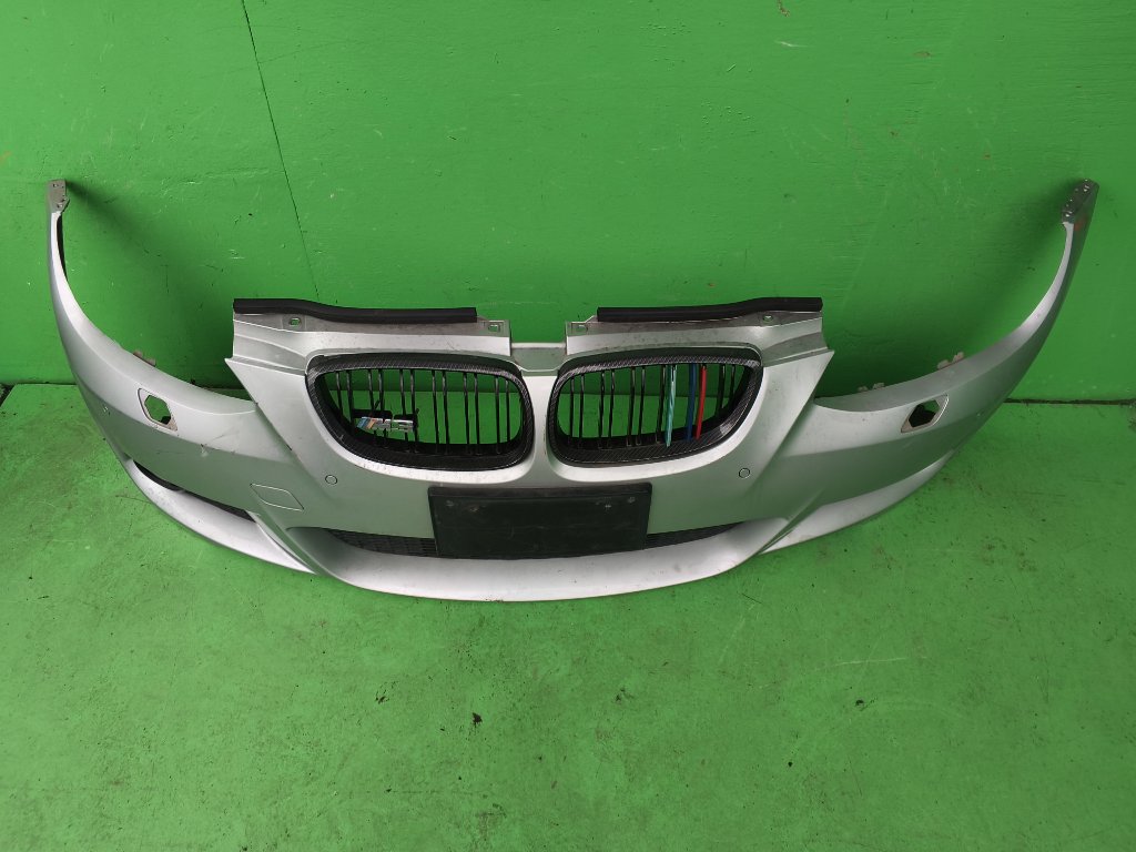 Бампер передний для BMW 3-SERIES E92 2 ракурс Бампер передний для BMW 3-SERIES E92 2 ракурс