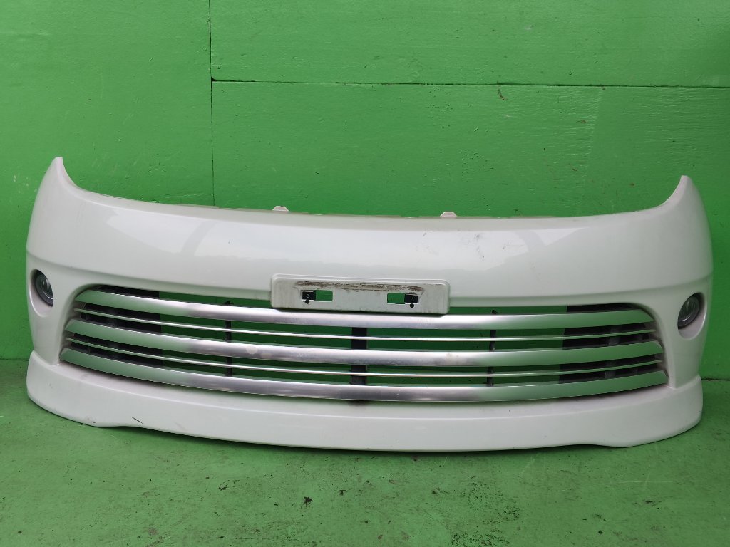 Бампер NISSAN ELGRAND NE51 передний (б/у)
