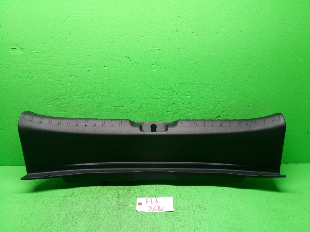 Планка багажника HONDA CIVIC FL1 задняя (б/у)