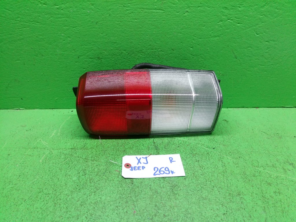 Стоп-сигнал JEEP CHEROKEE XJ правый (б/у)