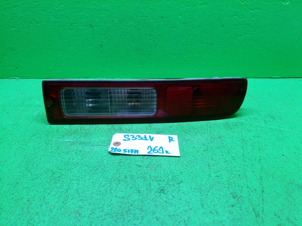 Стоп-сигнал DAIHATSU HIJET S331V правый (б/у)