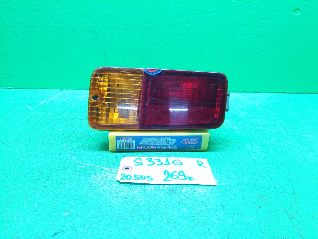 Стоп-сигнал DAIHATSU HIJET TRUCK S331G правый (б/у)