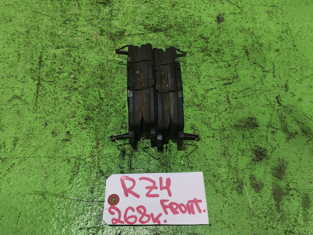 Тормозные колодки HONDA ZR-V RZ4 переднее (б/у)
