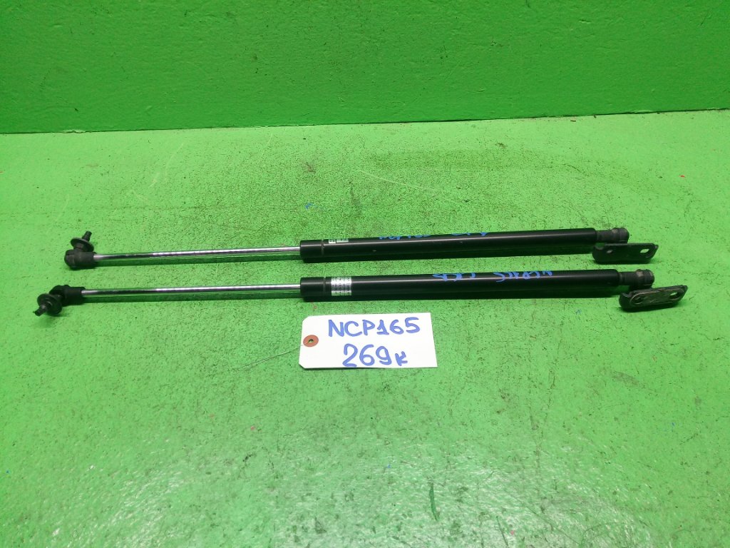 Амортизатор задней двери TOYOTA PROBOX NCP165 (б/у)