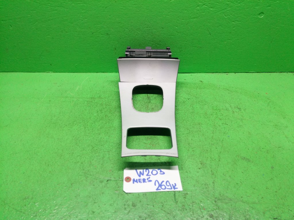 Консоль кпп MERCEDES C200 W203 (б/у)