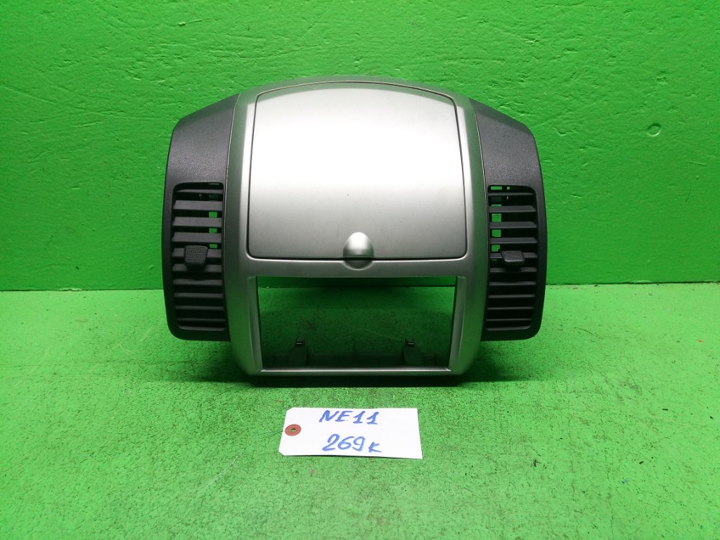 Консоль магнитофона NISSAN NOTE NE11 (б/у)