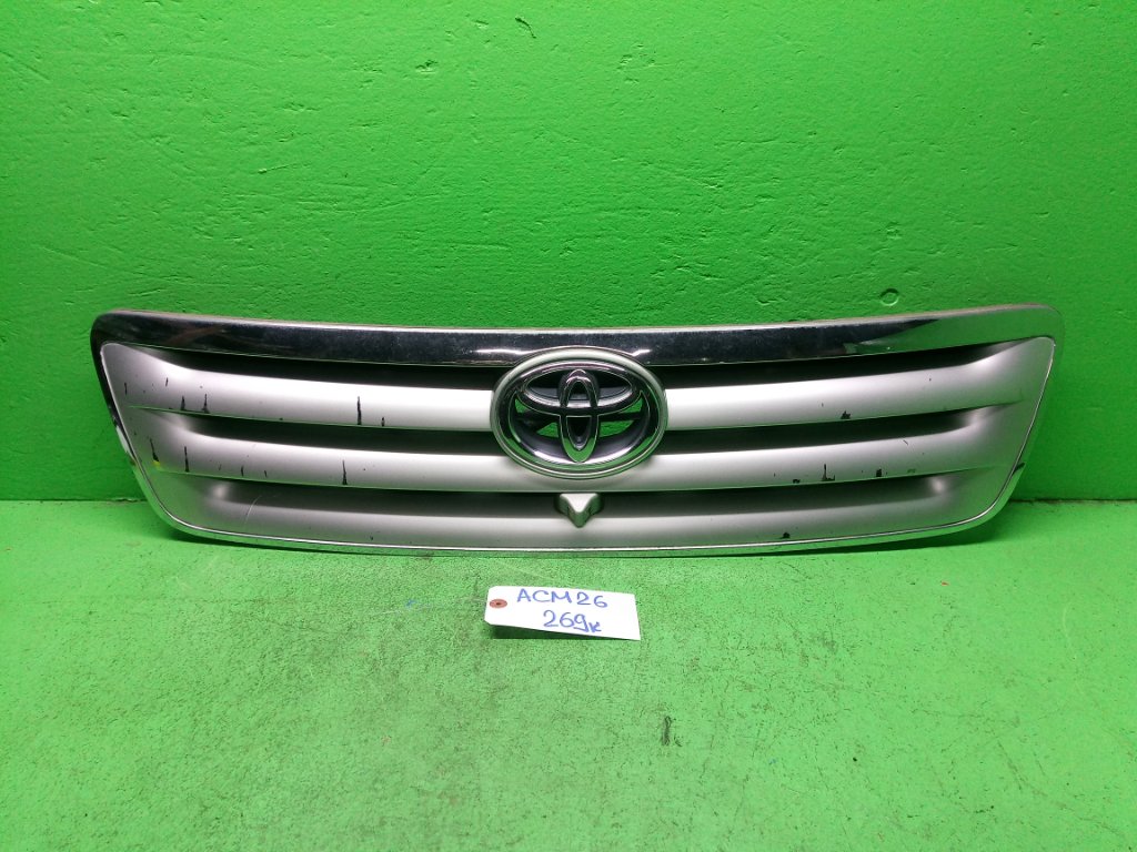 Решетка радиатора TOYOTA IPSUM ACM26 передняя (б/у)