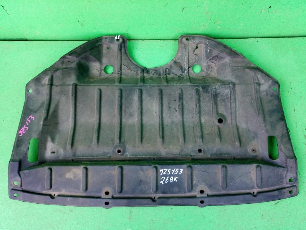 Защита двигателя TOYOTA CROWN JZS153 (б/у)