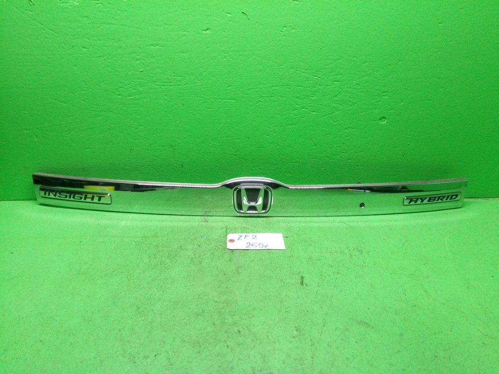 Накладка 5-й двери HONDA INSIGHT ZE2 задняя (б/у)