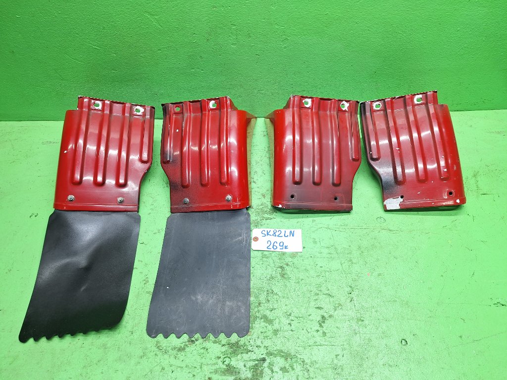Брызговики комплект NISSAN VANETTE SK82LN F8 задние (б/у)