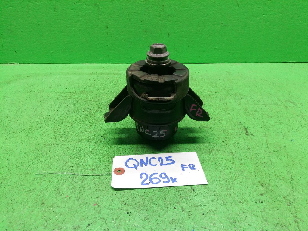 Подушка TOYOTA BB QNC25 передняя правая (б/у)