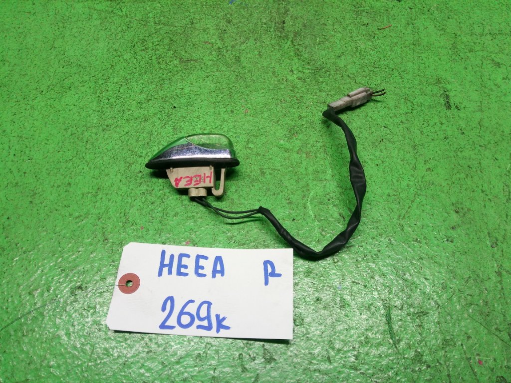 Маячок на крыло MAZDA SENTIA HEEA правый (б/у)