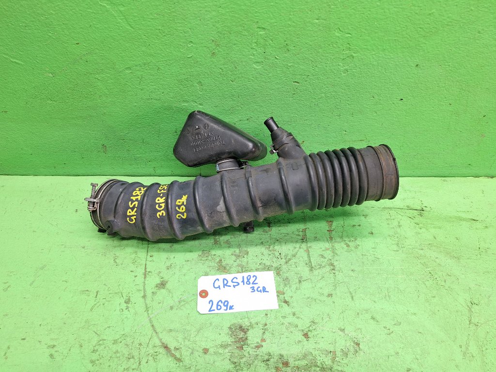 Патрубок воздушн.фильтра TOYOTA CROWN GRS182 3GR-FSE (б/у)