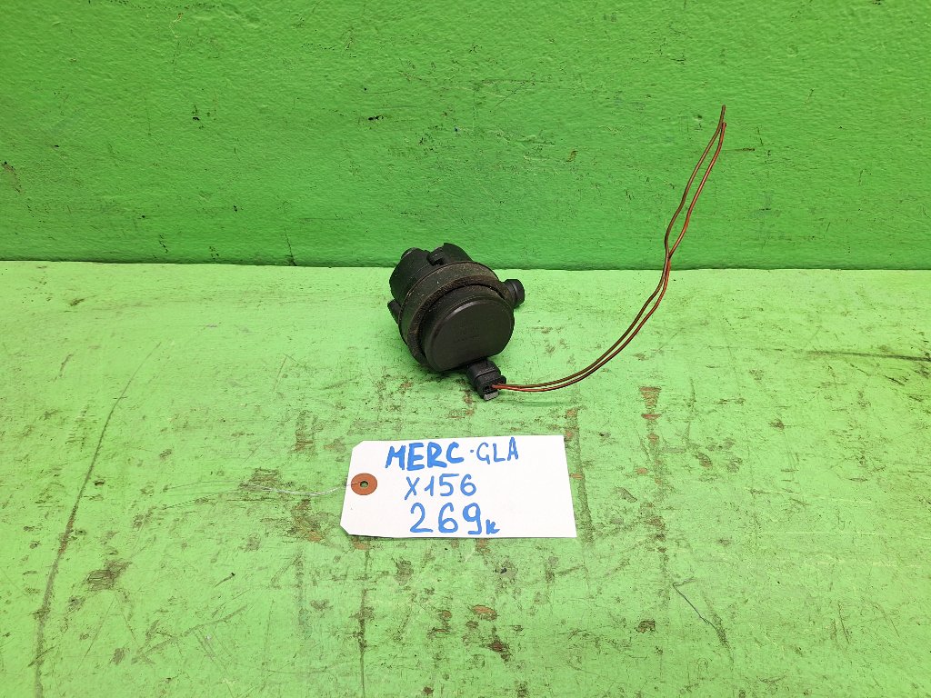 Помпа MERCEDES GLA X156 (б/у)