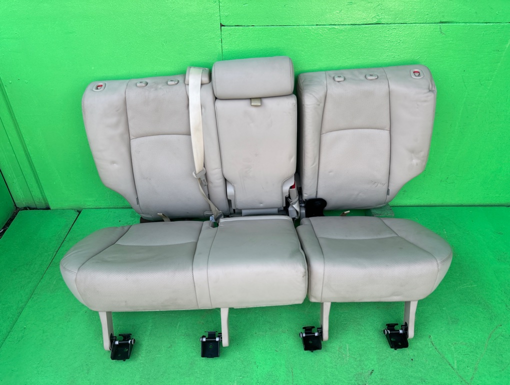 Сиденье TOYOTA PRADO GDJ150 заднее (б/у)