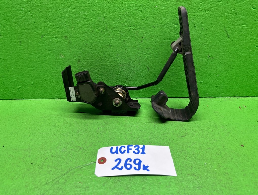 Педаль газа TOYOTA CELSIOR UCF31 (б/у)