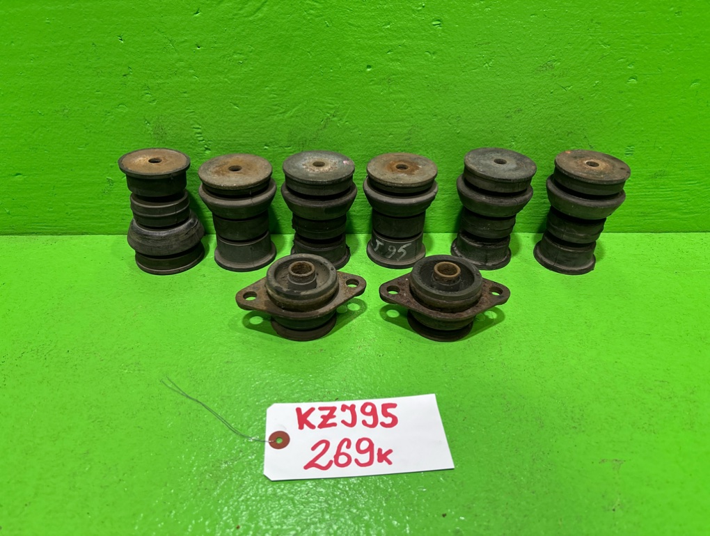 Подушка кузова TOYOTA PRADO KZJ95 (б/у)