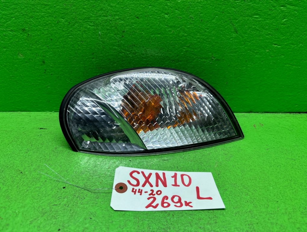 Габарит TOYOTA NADIA SXN10 левый (б/у)