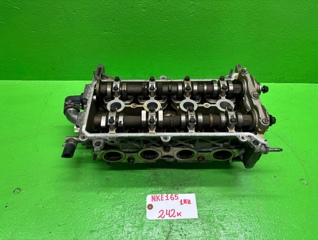 Головка блока цилиндров TOYOTA COROLLA AXIO NKE165 1NZ-FE (б/у)