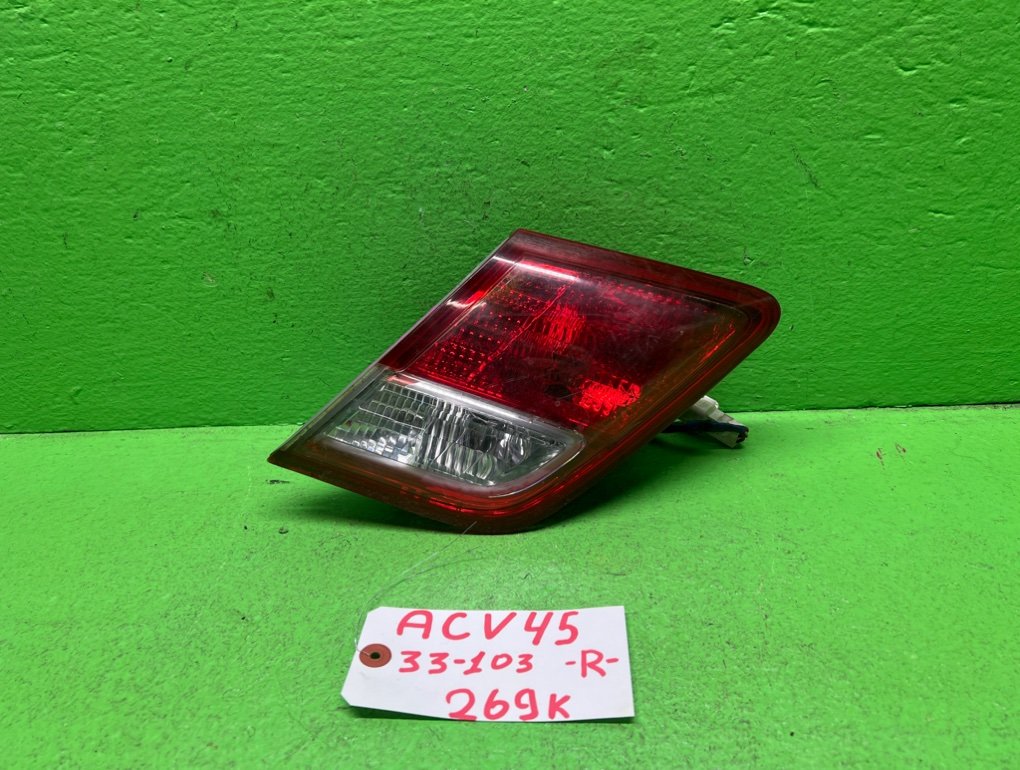 Вставка между стопов TOYOTA CAMRY ACV45 задняя правая (б/у)