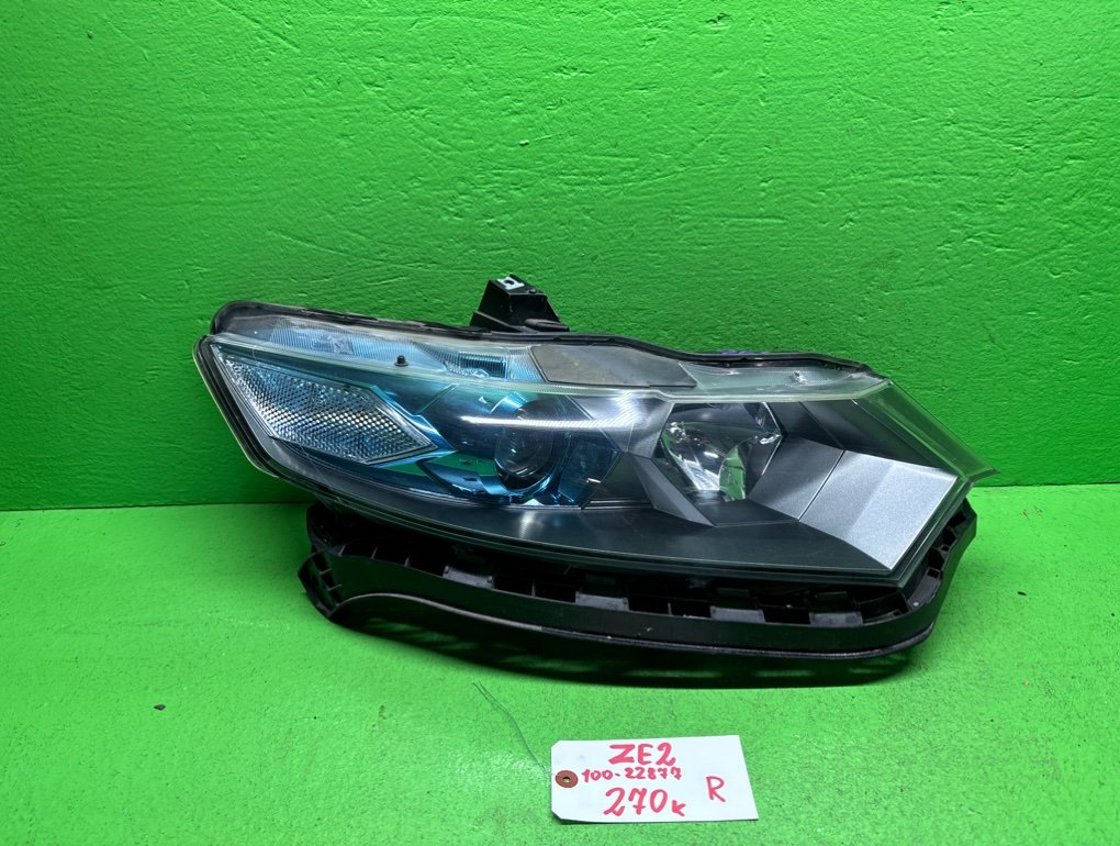 Фара HONDA INSIGHT ZE2 правая (б/у)