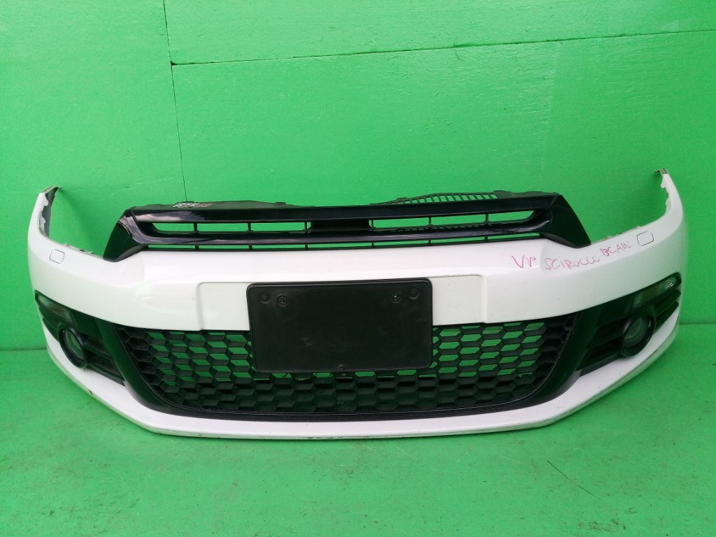 Бампер VOLKSWAGEN SCIROCCO MK3 передний (б/у)