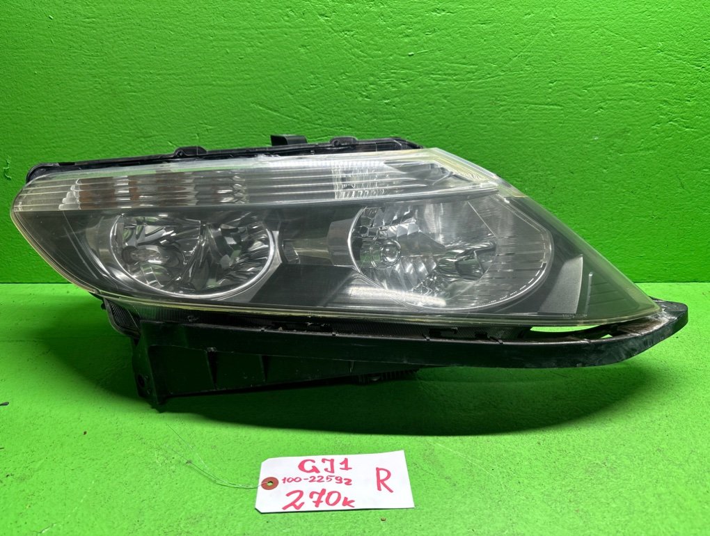 Фара HONDA AIRWAVE GJ1 передняя правая (б/у)