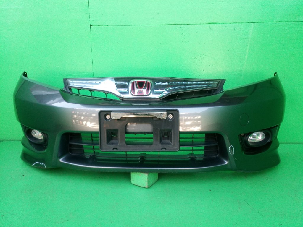 Бампер HONDA FIT SHUTTLE GP2 передний (б/у)