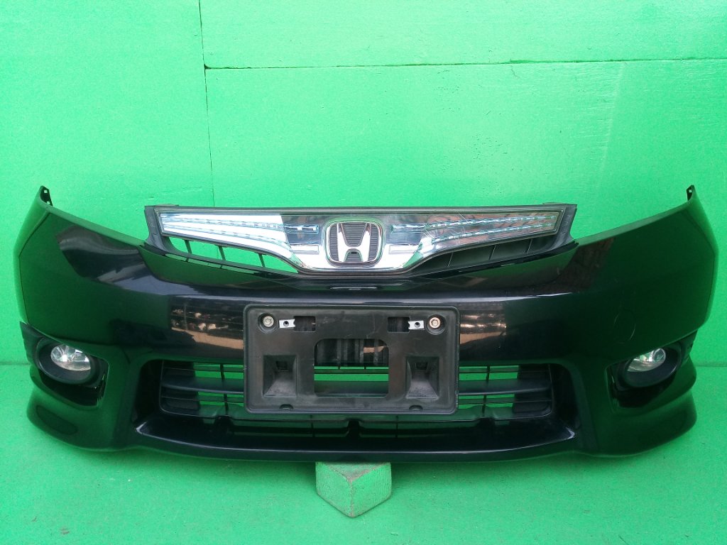 Бампер HONDA FIT SHUTTLE GP2 передний (б/у)
