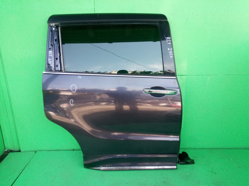 Дверь HONDA ODYSSEY RC1 задняя правая (б/у)