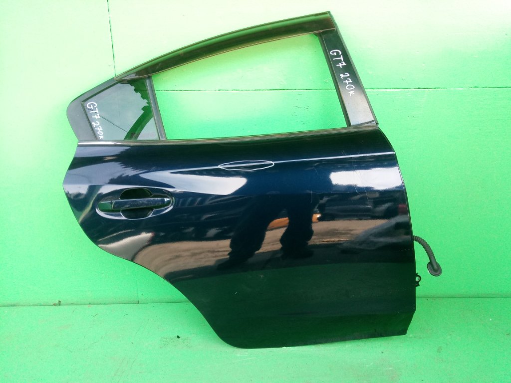 Дверь SUBARU XV GT7 задняя правая (б/у)