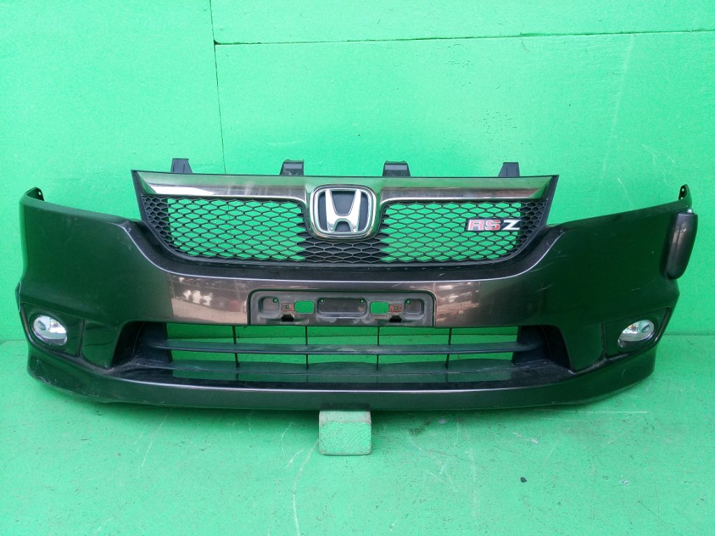 Бампер HONDA STREAM RN7 передний (б/у)